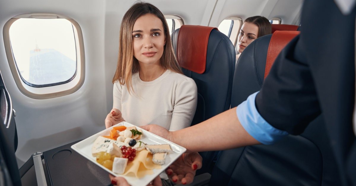 Best Snacks To Take On a Flight